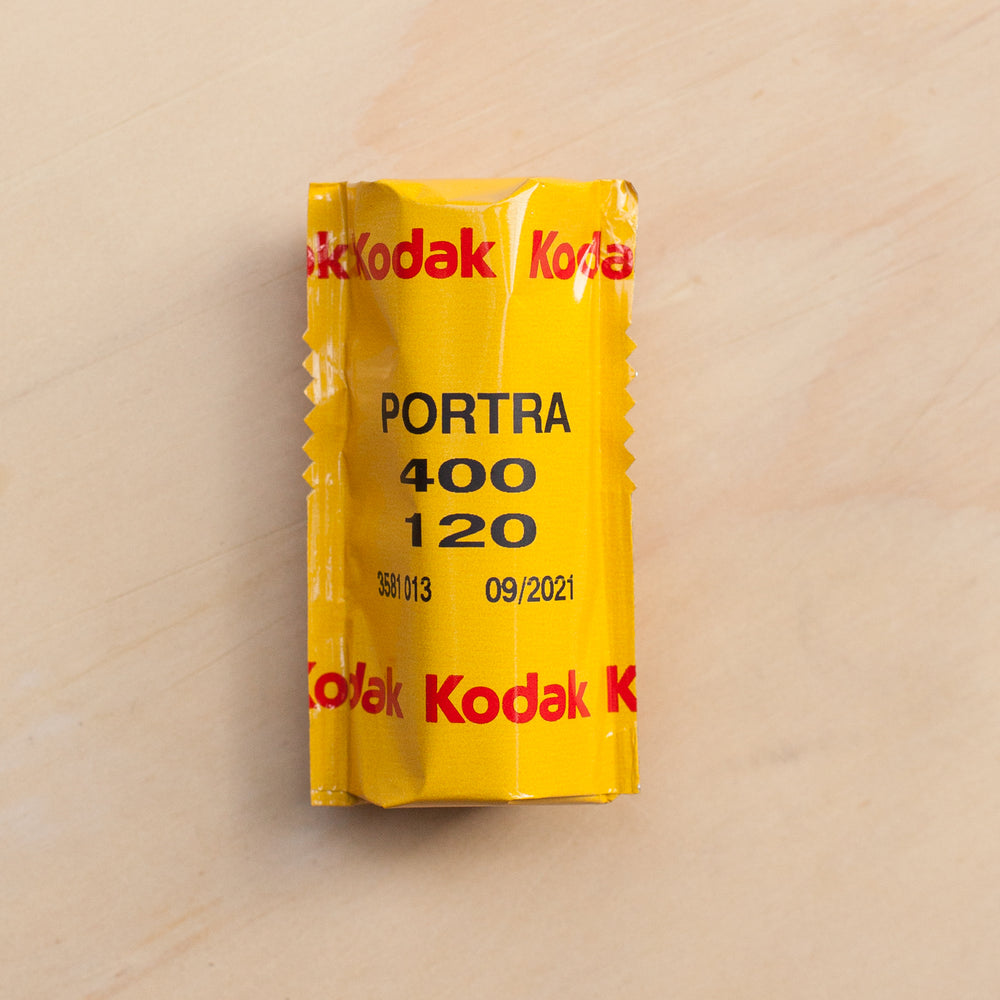 Kodak Portra 400 — 120 – Hillvale